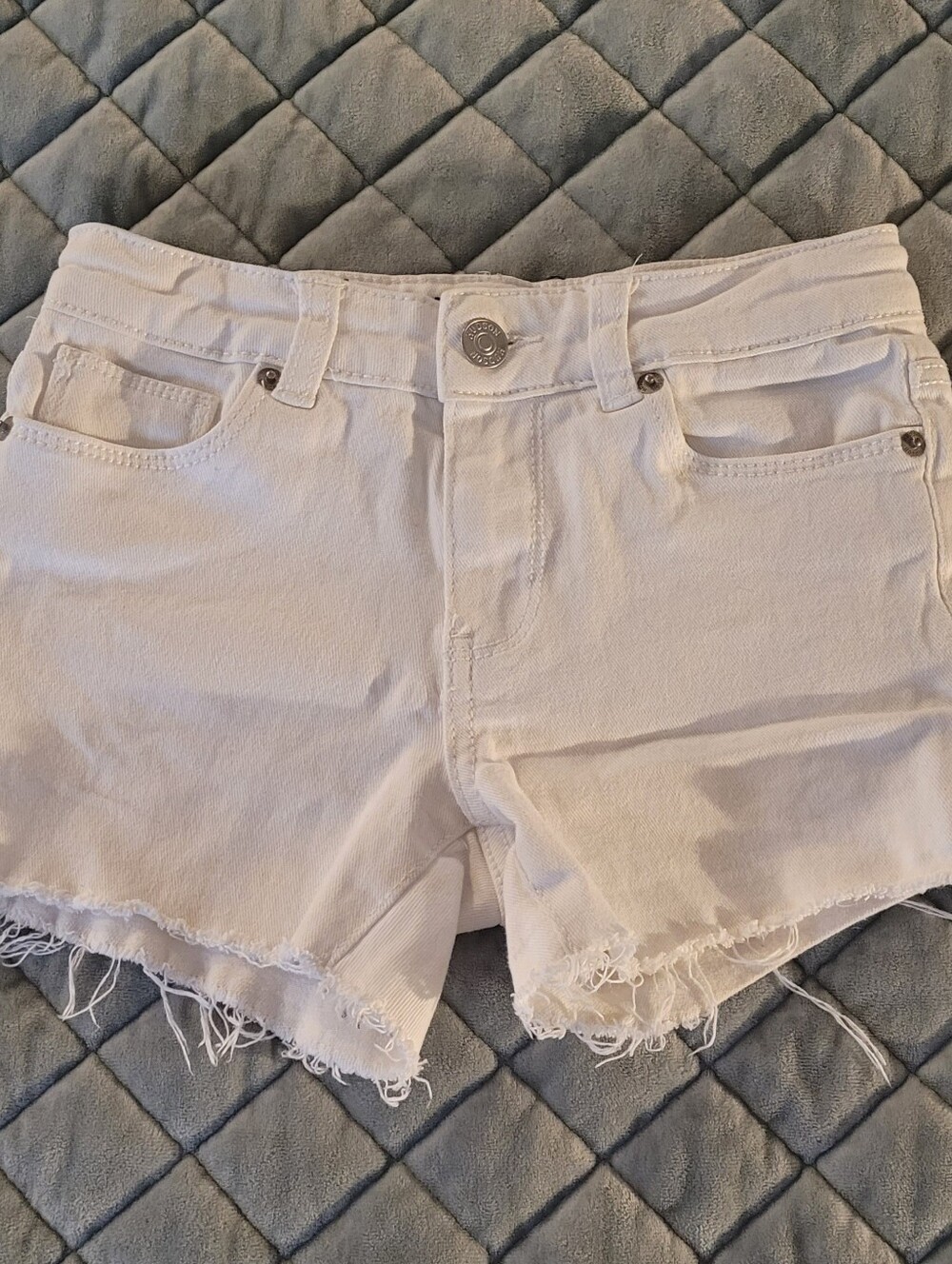 Hudson Girls White Denim Frayed Shorts Size 10